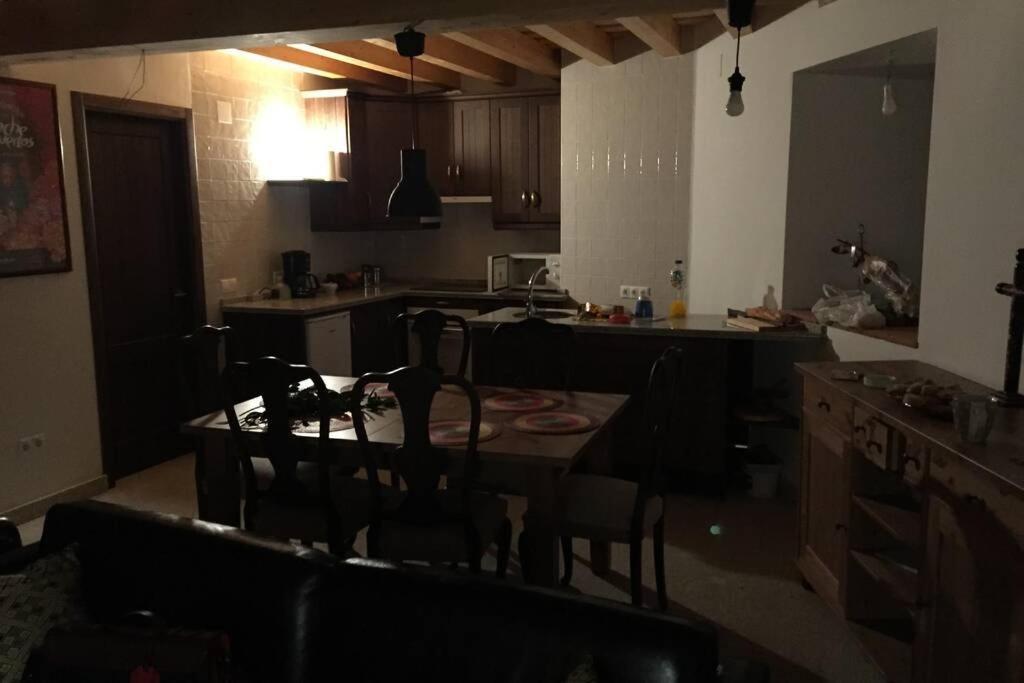 Casa Con Encanto En Poyales Del Hoyo Esterno foto